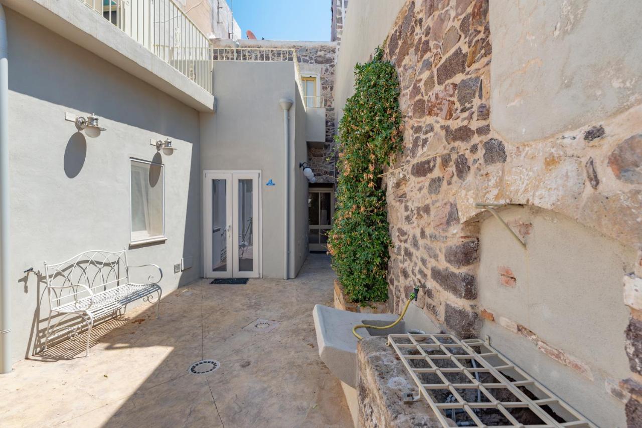 Domo Sa Barra Bed & Breakfast Sant'Antioco Luaran gambar